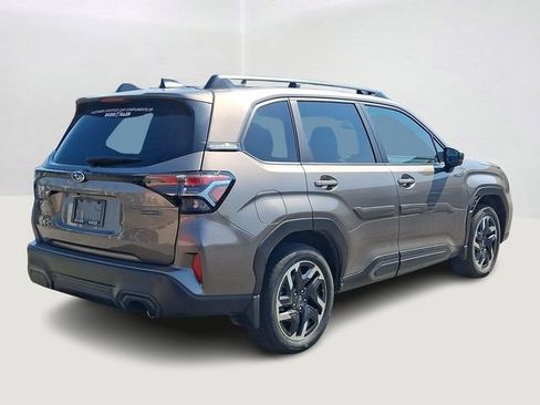Used 2025 Subaru Forester Limited AWD/4WD image 6