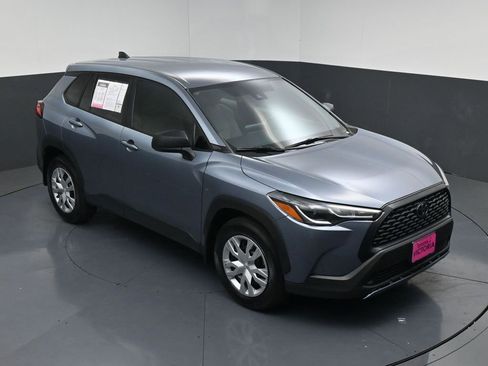 Used 2022 Toyota Corolla Cross L image 13