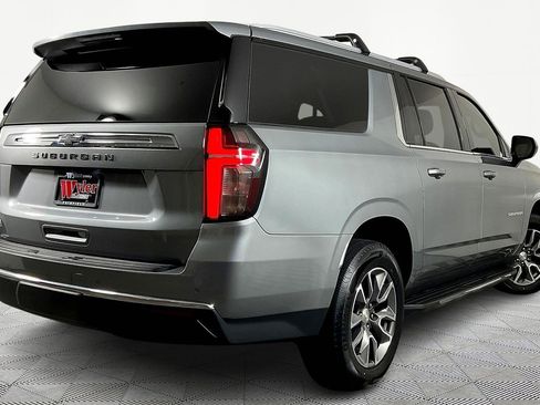 Used 2023 Chevrolet Suburban LS image 7