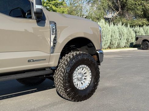 Used 2026 Ford F350 Lariat AWD/4WD image 7