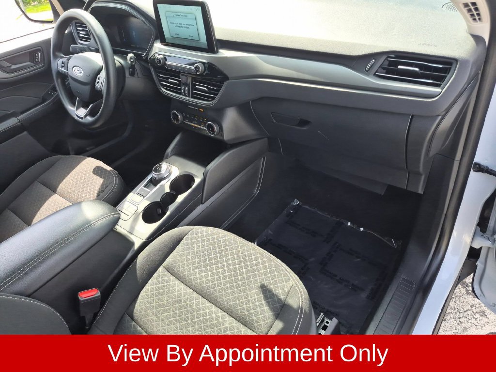 Used 2025 Ford Escape Active AWD/4WD image 32