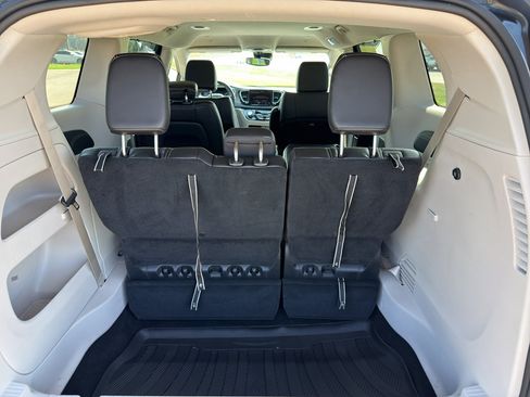 Certified 2023 Chrysler Pacifica Touring-L w/ Road Tripper Package AWD/4WD image 6