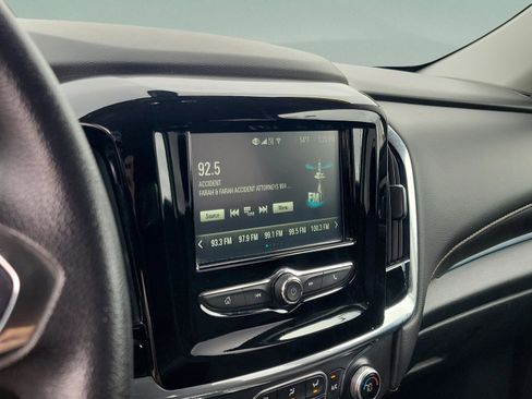 Used 2019 Chevrolet Traverse LS image 16