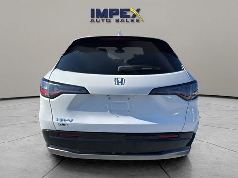 Used 2023 Honda HR-V EX-L image 4