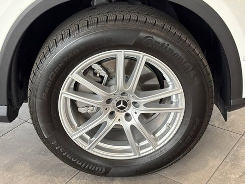 Used 2025 Mercedes-Benz GLC 300 4MATIC image 33
