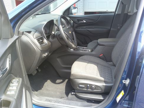 Used 2023 Chevrolet Equinox LT AWD/4WD image 12