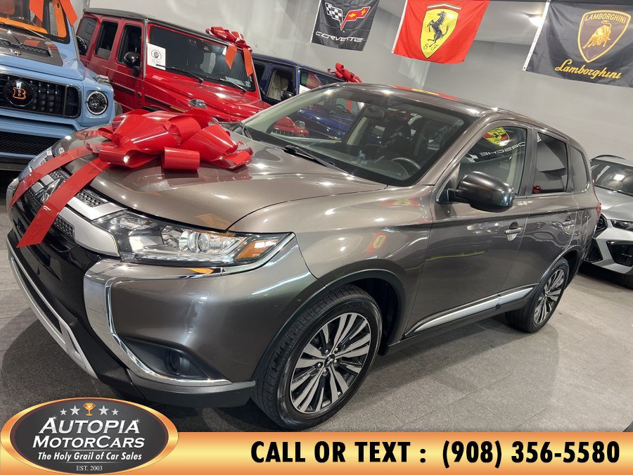Used 2019 Mitsubishi Outlander ES FWD image 2