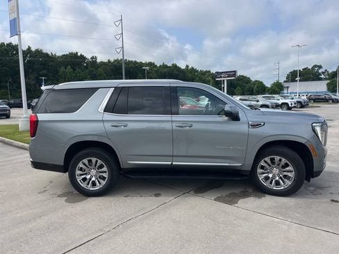 Used 2025 GMC Yukon Denali AWD/4WD image 11