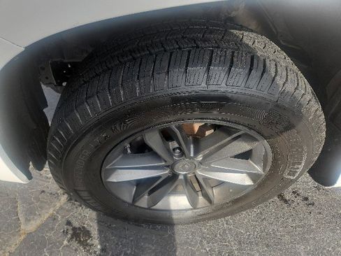 Used 2013 Lexus GX 460 Premium image 6