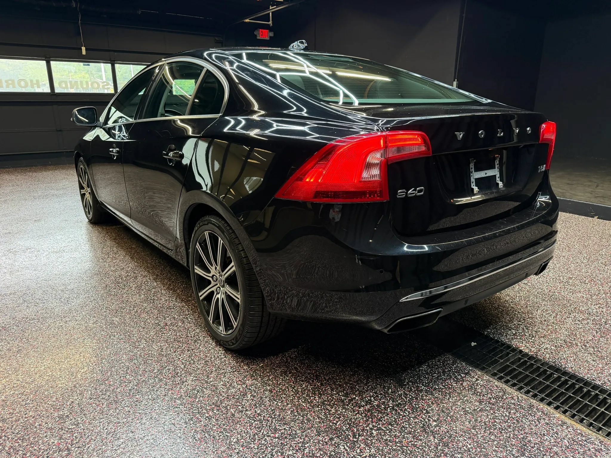 Used 2016 Volvo S60 T5 Premier FWD image 5