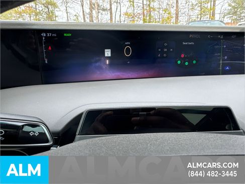 Used 2024 Lincoln Nautilus Premier w/ Equipment Group 102A image 32