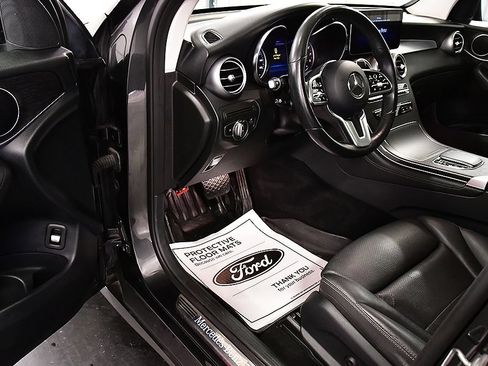 Used 2020 Mercedes-Benz GLC 300 4MATIC image 14