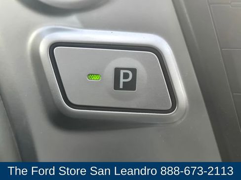 Used 2012 Toyota Prius V Three image 18