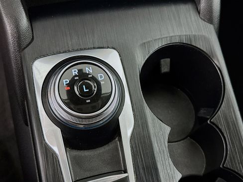 Used 2022 Ford Escape SE w/ SE Sport Appearance Package image 19