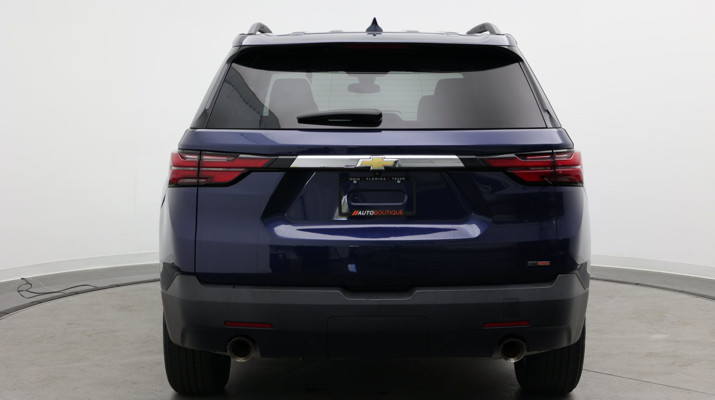 Used 2023 Chevrolet Traverse LT FWD image 6