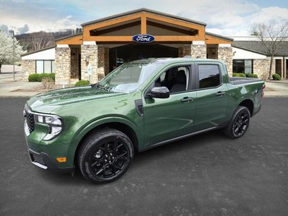 New 2025 Ford Maverick XLT w/ XLT Luxury Package