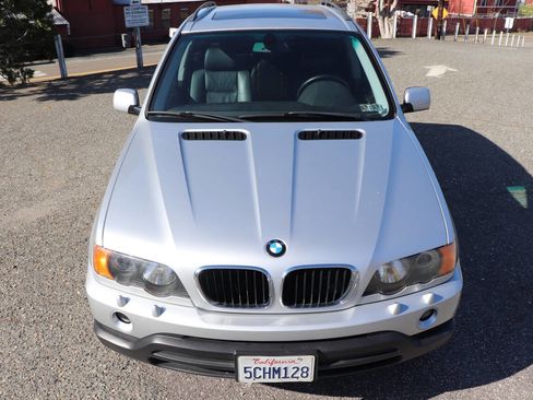 Used 2002 BMW X5 3.0i image 2