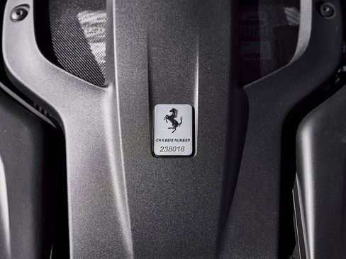 Used 2019 Ferrari GTC4Lusso AWD/4WD image 17