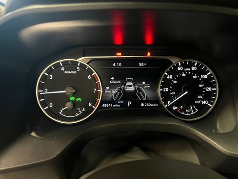 Used 2023 Nissan Rogue SL w/ SL Premium Package image 11