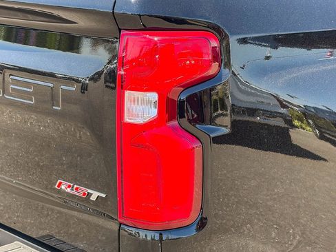 Used 2026 Chevrolet Silverado 1500 RST w/ Z71 Off-Road Package AWD/4WD image 8