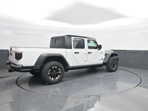 Used 2026 Jeep Gladiator Rubicon AWD/4WD image 8