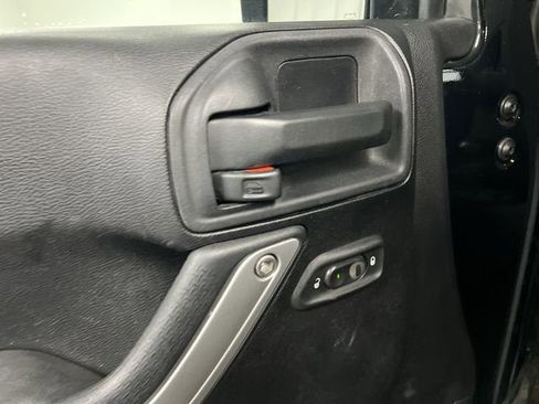 Used 2014 Jeep Wrangler Unlimited Sahara w/ Dual Top Group image 21