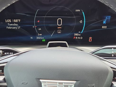 New 2026 Cadillac Vistiq Luxury image 17