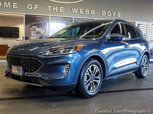 Certified 2020 Ford Escape SEL FWD image 2