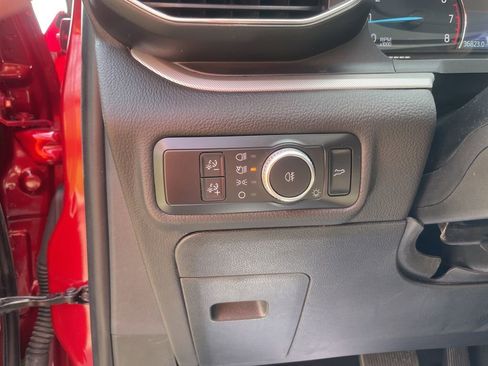 Used 2020 Ford Explorer XLT w/ Equipment Group 202A RWD image 14