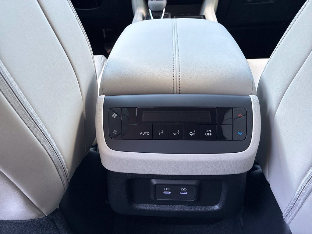 New 2026 Nissan Pathfinder SL AWD/4WD image 31