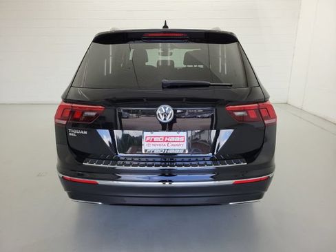 Used 2021 Volkswagen Tiguan SEL FWD image 6