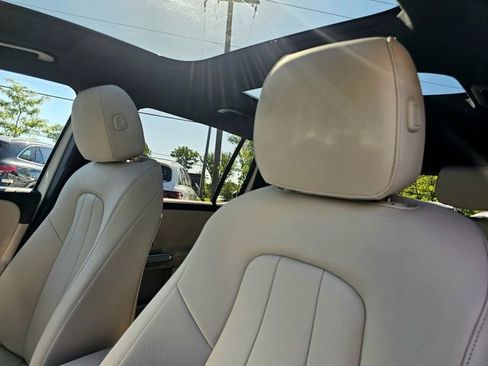 New 2026 Mercedes-Benz GLB 250 4MATIC image 18