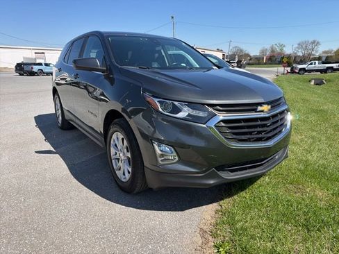 Used 2021 Chevrolet Equinox LT image 1