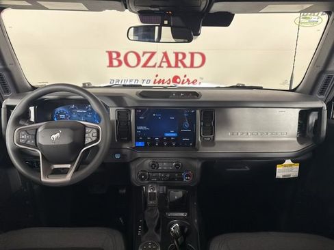 New 2025 Ford Bronco 4-Door image 9