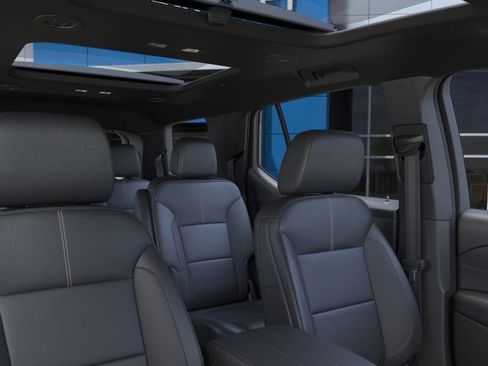 Used 2023 Chevrolet Traverse RS w/ LPO, Floor Liner Package image 24