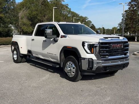 Used 2024 GMC Sierra 3500 SLT w/ SLT Premium Package image 2
