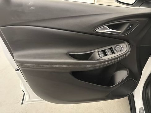 Used 2023 Buick Encore GX Preferred w/ Cold Weather Comfort Package FWD image 12