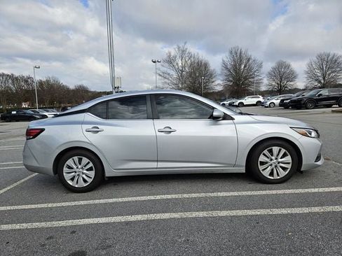 Used 2023 Nissan Sentra S image 4