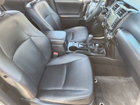 Certified 2020 Toyota 4Runner TRD Off-Road Premium image 10