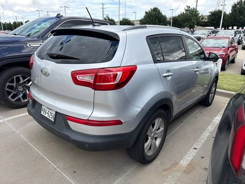 Used 2012 Kia Sportage LX w/ Convenience Pkg FWD image 3