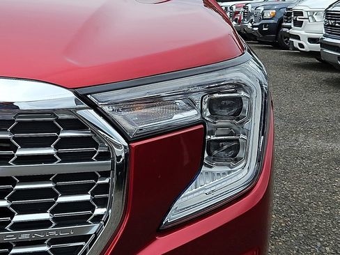 Certified 2023 GMC Terrain Denali w/ Denali Premium Package AWD/4WD image 9