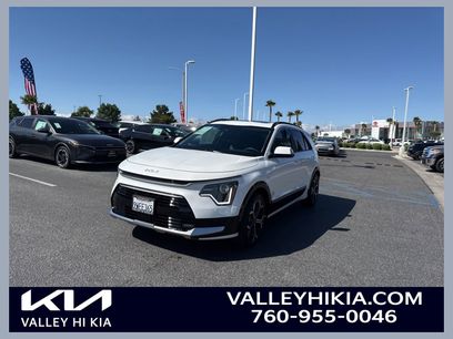 Certified 2025 Kia Niro EX Touring