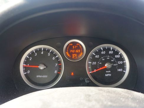 Used 2011 Nissan Sentra 2.0 SL w/ Navigation Pkg FWD image 5