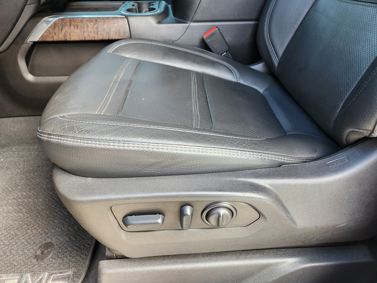 Used 2023 GMC Sierra 2500 Denali AWD/4WD image 22