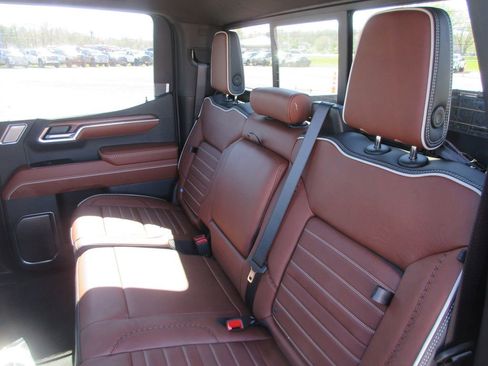 New 2026 GMC Sierra 1500 Denali Ultimate AWD/4WD image 13