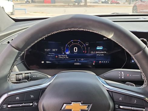 Used 2024 Chevrolet Traverse LT FWD image 26