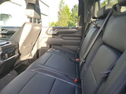 Used 2025 Chevrolet Silverado 2500 LTZ w/ LTZ Convenience Package AWD/4WD image 12