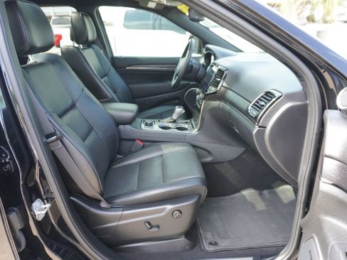 Used 2020 Jeep Grand Cherokee High Altitude AWD/4WD image 24