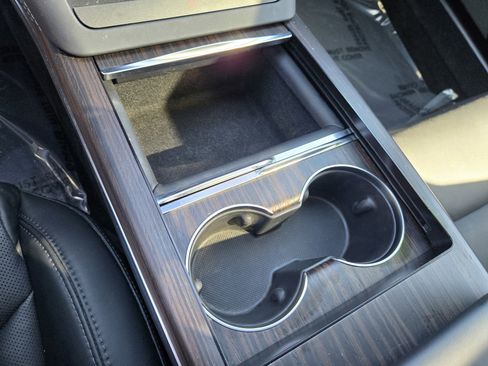Used 2023 Tesla Model S AWD/4WD image 25