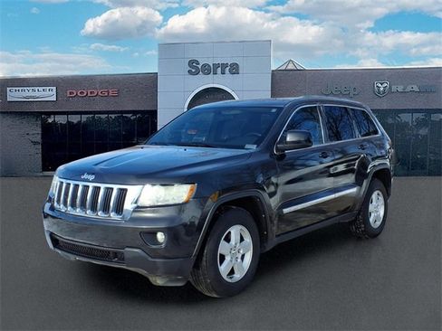 Used 2012 Jeep Grand Cherokee Laredo w/ Laredo E Group image 3